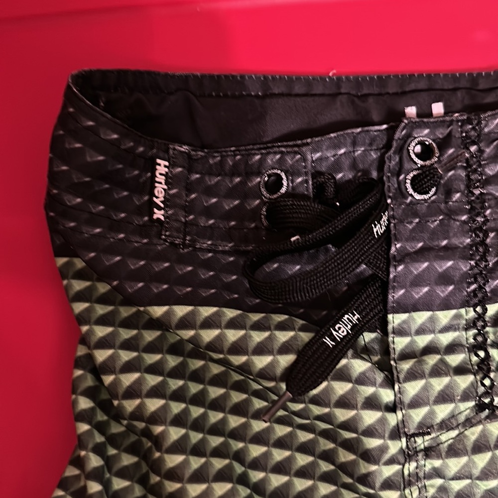 Boys size 7 bundle of Batman shorts & top. And Hurley swim trunks. - Picture 6 of 12